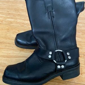 Harness boots,  black,  upper leather. Size 9